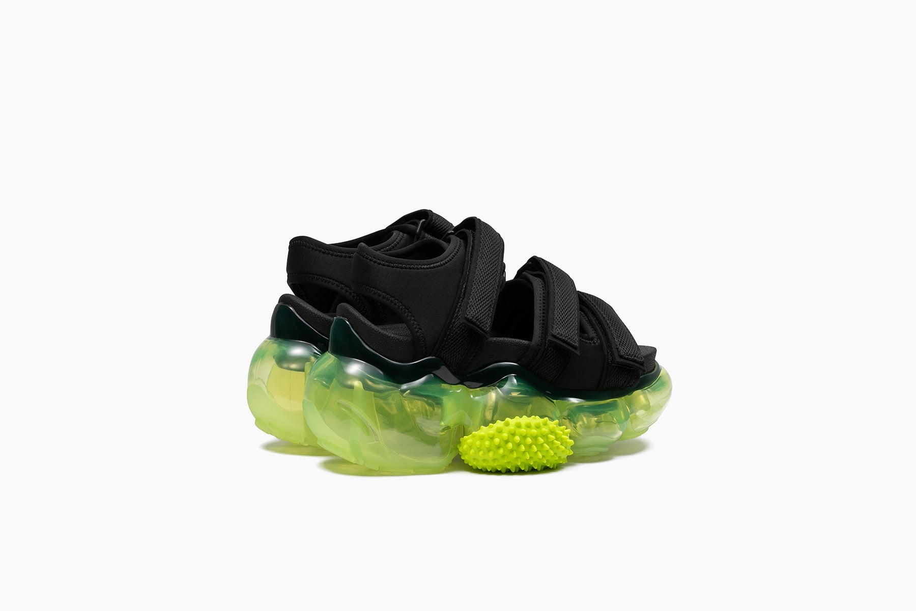 【grounds】MOOPIE CATERPILLAR SANDAL BLACK 完売必至 MOOPIE CATERPILLAR SANDAL ⁡ BLACK / BLACK SOLID WHITE