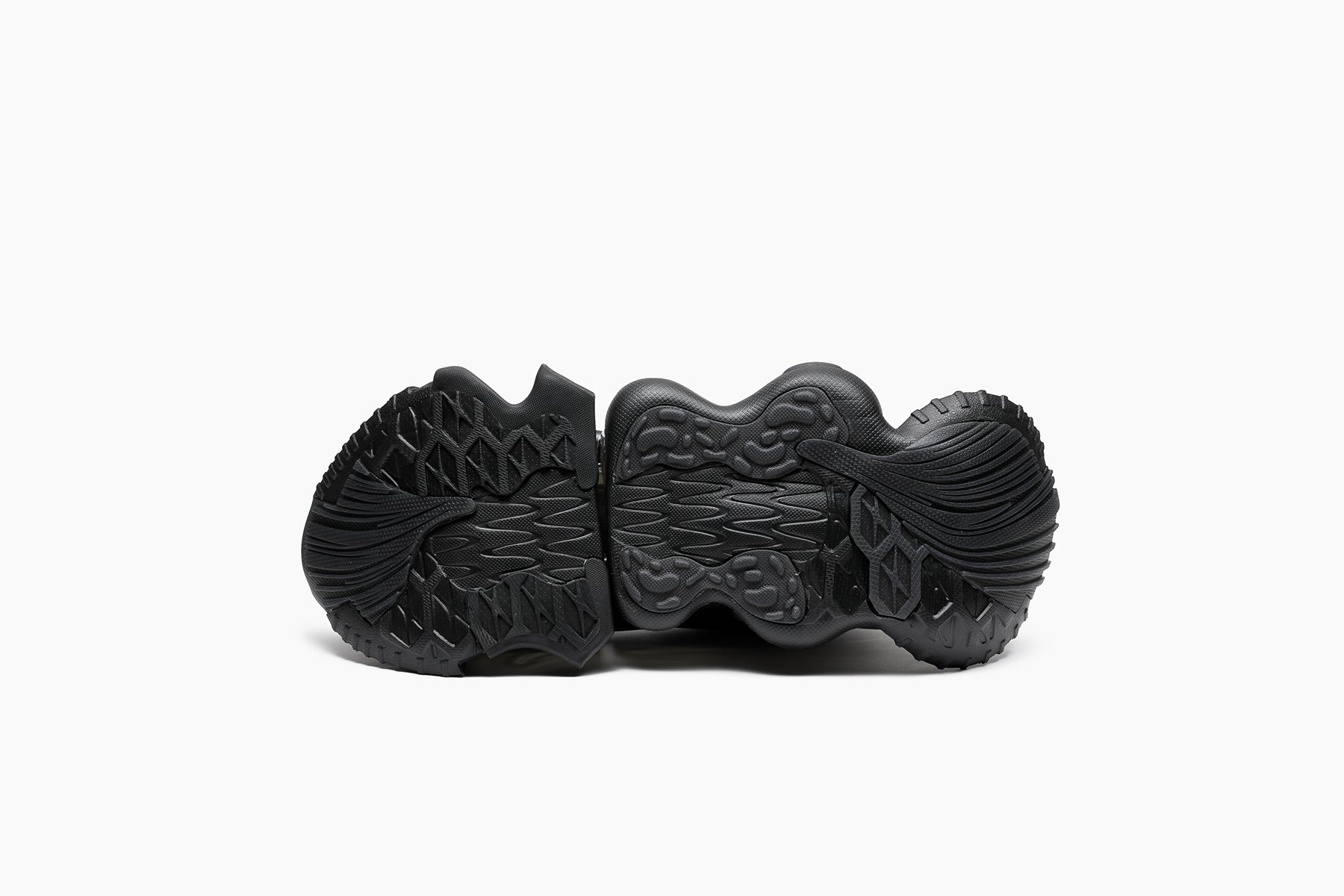 grounds SKYSCRAPER FALCON WIRE BLACK / BLACK