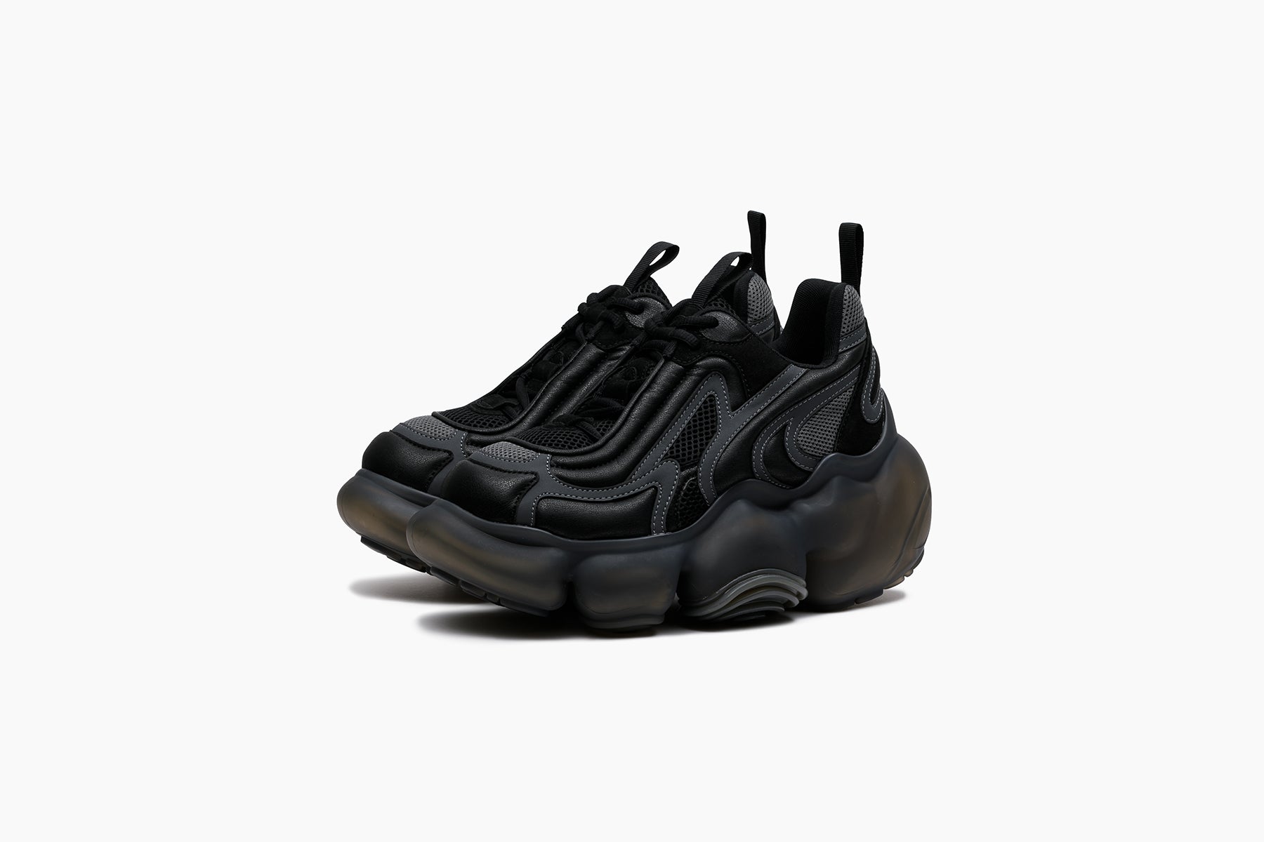 grounds MOOPIE FLIPPER　BLACK CHARCOAL / BLACK MATTE