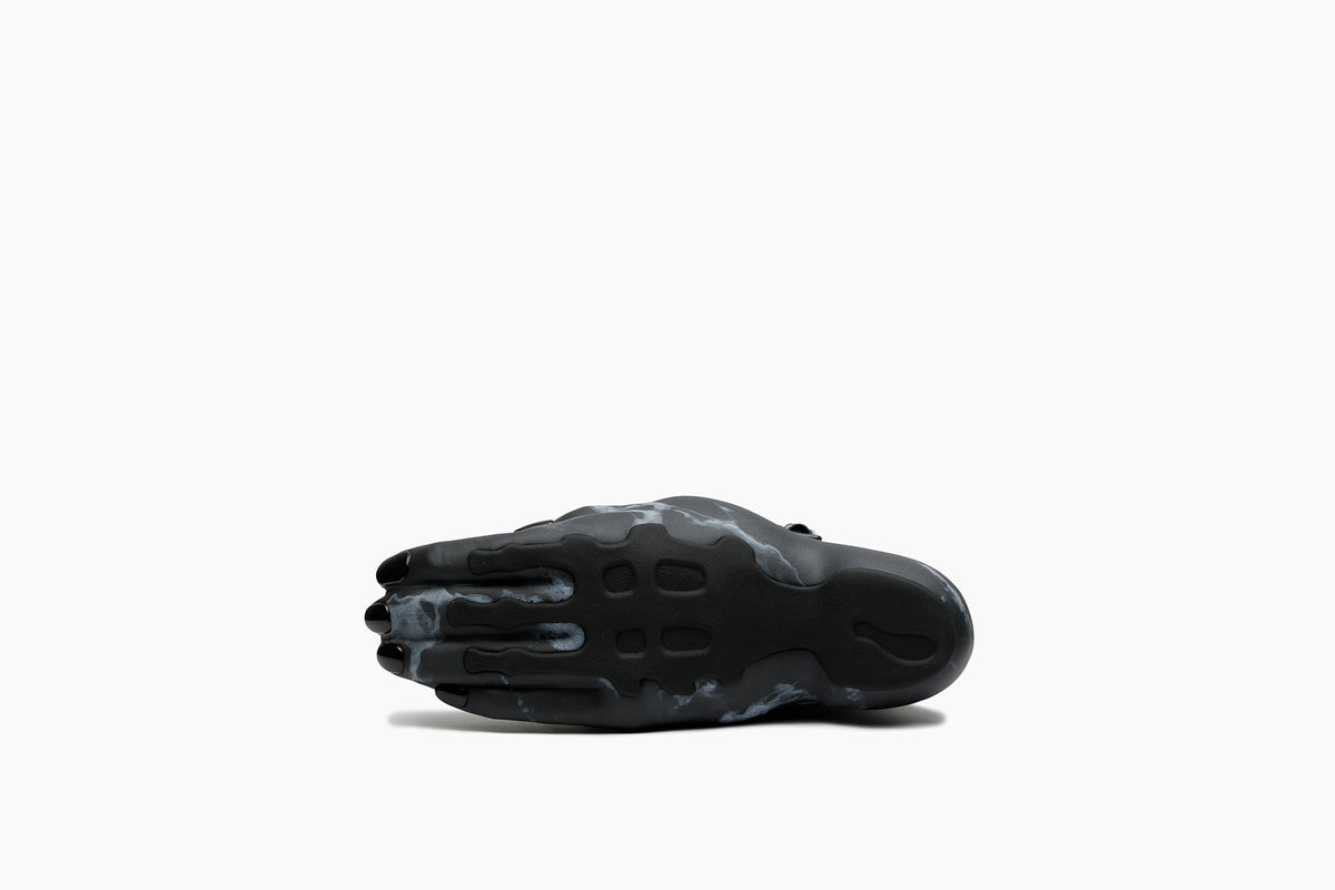 grounds MANUS MONUM BLACK MARBLE / BLACK MARBLE