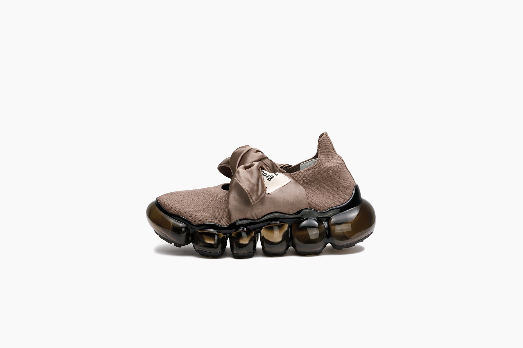 grounds JEWELRY HANKIE PUMPS SMOKY CHAMPAGNE / BLACK